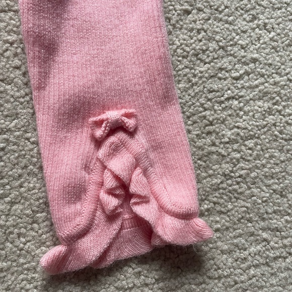 N&B Adorable turtleneck - Picture 2 of 5